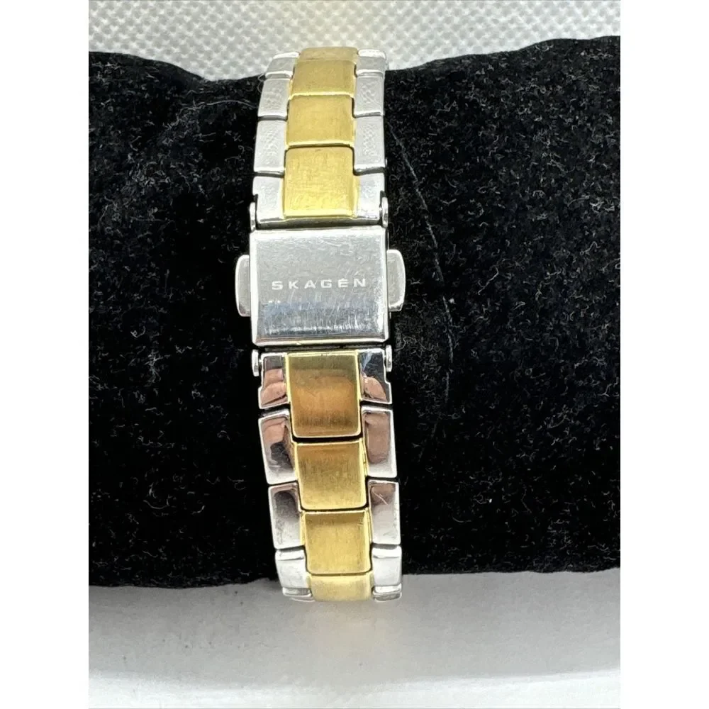 Skagen SKW2090 Women's Two Tone Stainless Steel Analog Dial Quartz Watch JNA966